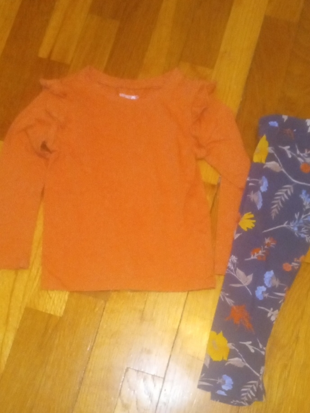 girl 3t long sleeve orange top with flower leggings